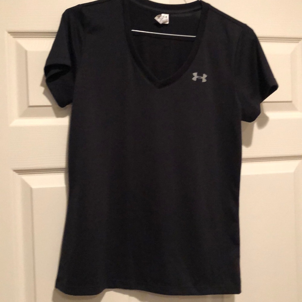 Under Armour V Neck tee